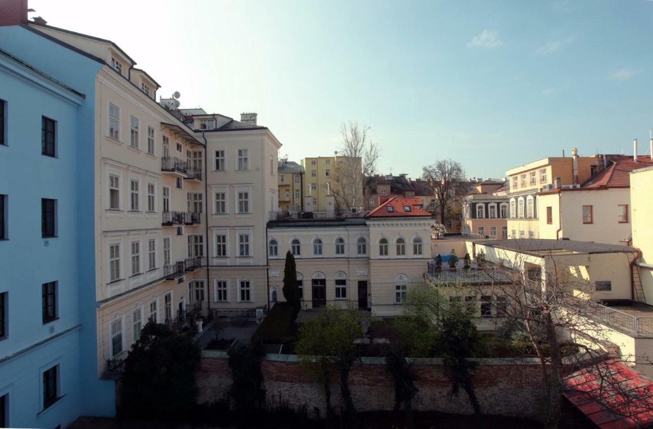 The Apartment House - Mezibranska Прага Экстерьер фото